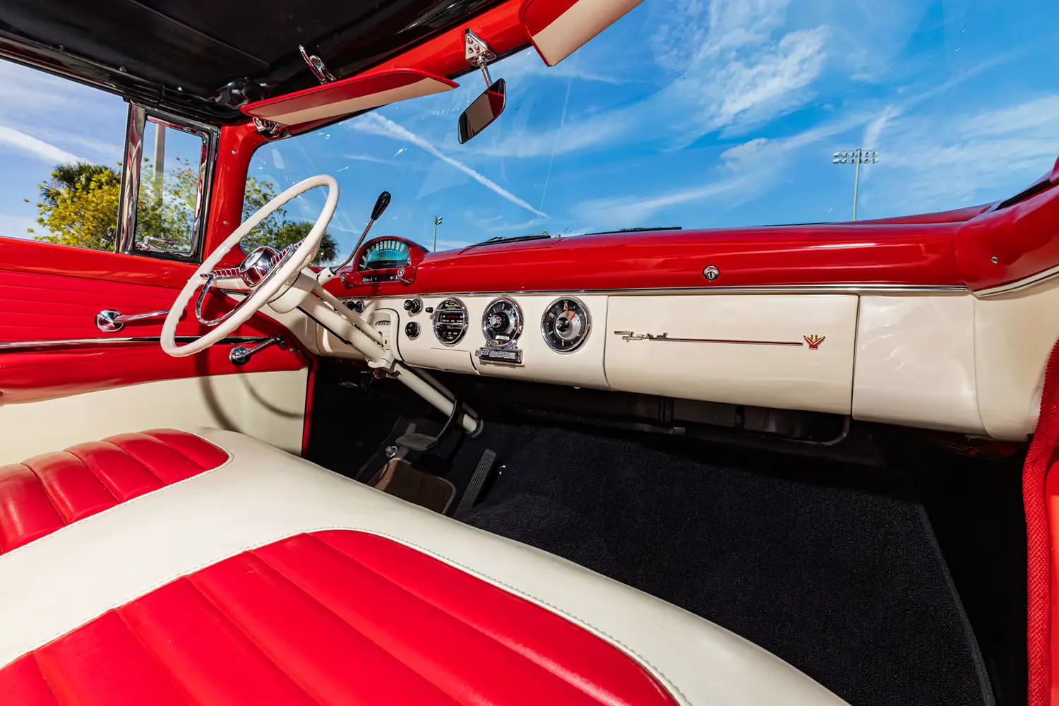 1955 Ford Fairlane Sunliner