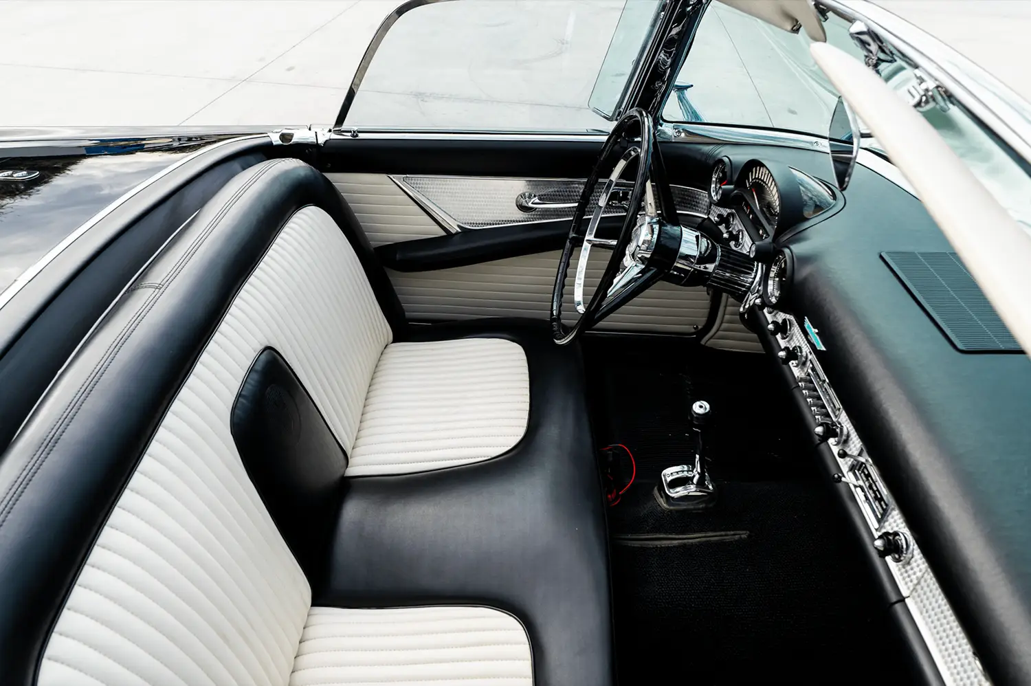 1956 Ford Thunderbird