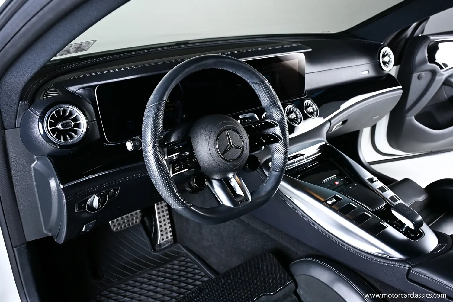 2022 Mercedes-Benz AMG GT 43 2022 Mercedes-Benz AMG GT 43