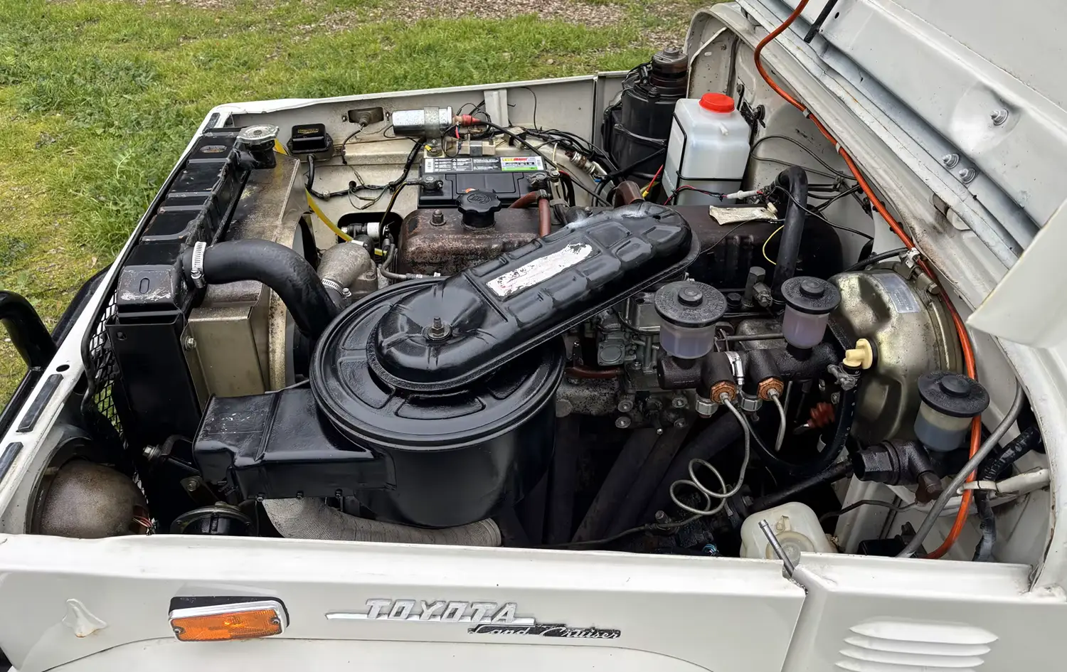 1974 Toyota FJ-40 Land Cruiser