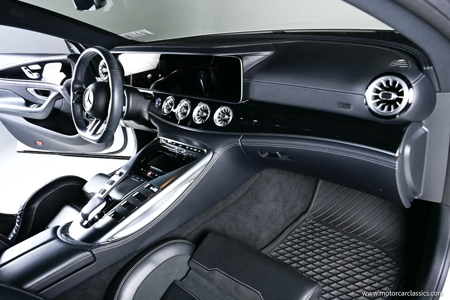 2022 Mercedes-Benz AMG GT 43 2022 Mercedes-Benz AMG GT 43