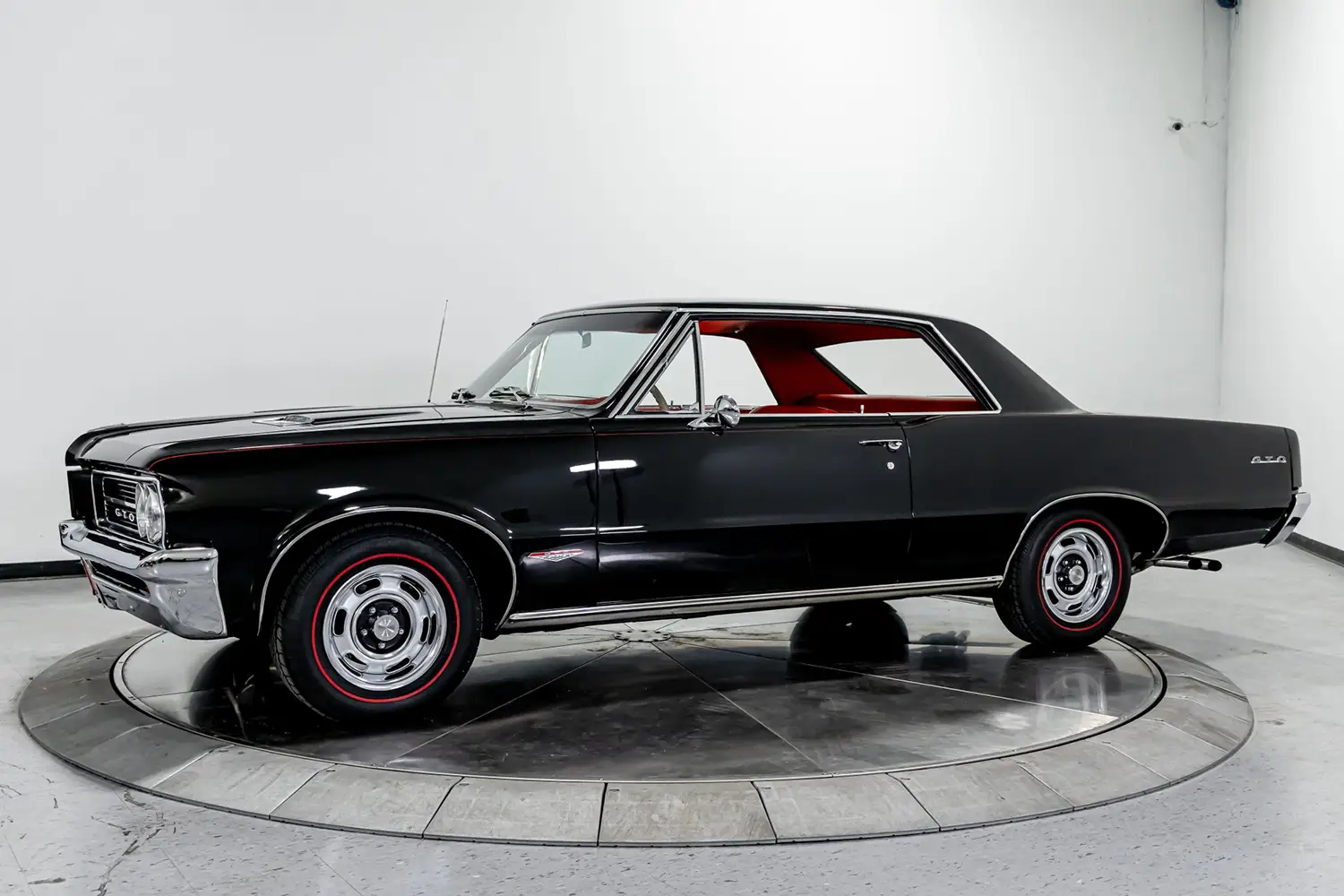 1964 Pontiac GTO hardtop
