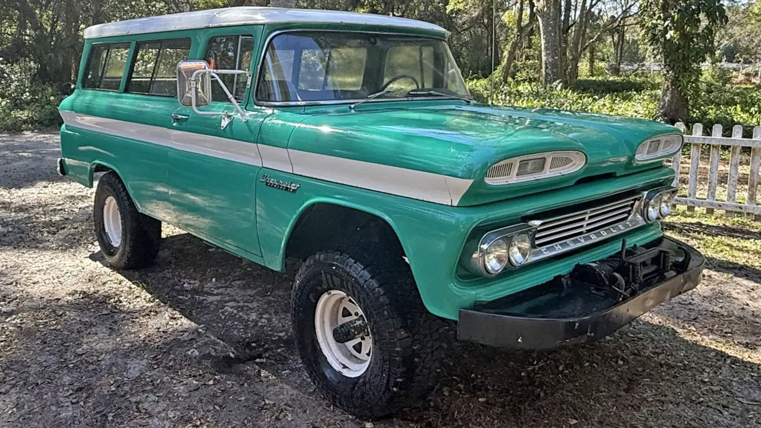 1960 Chevrolet Suburban 4x4 1960 Chevrolet Suburban 4x4