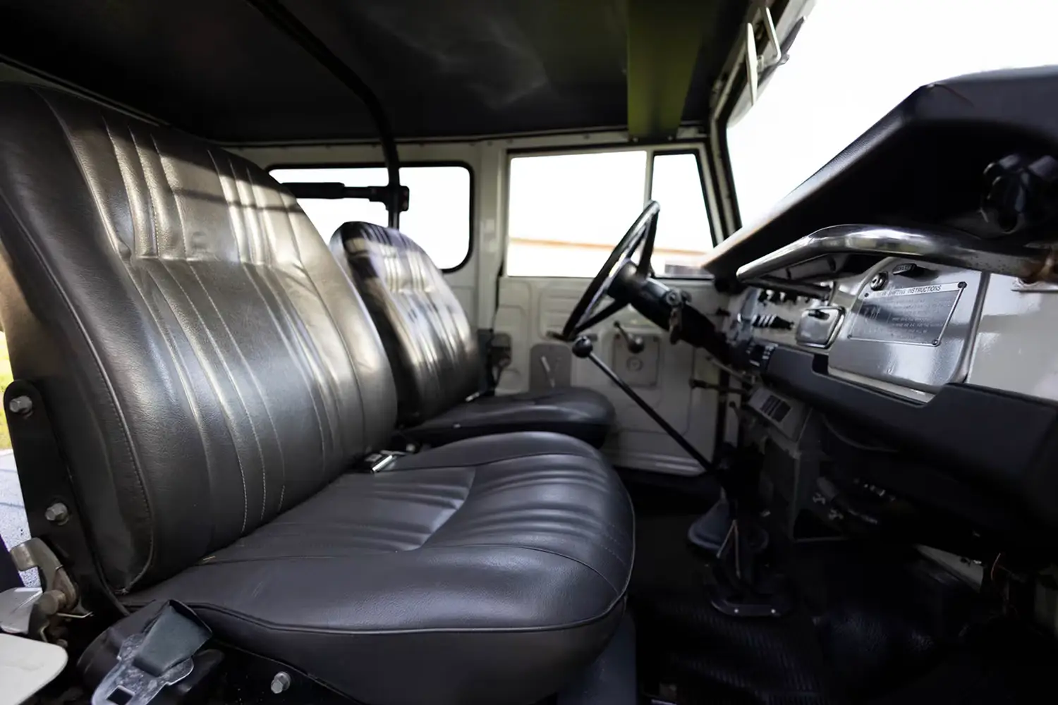 1974 Toyota FJ-40 Land Cruiser