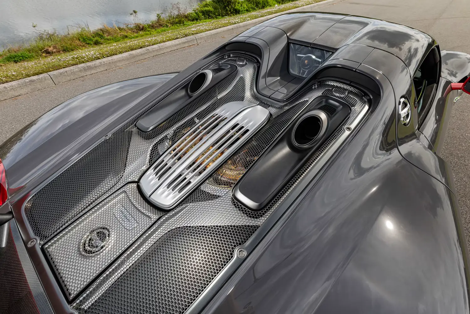 2015 Porsche 918 Spyder Weissach