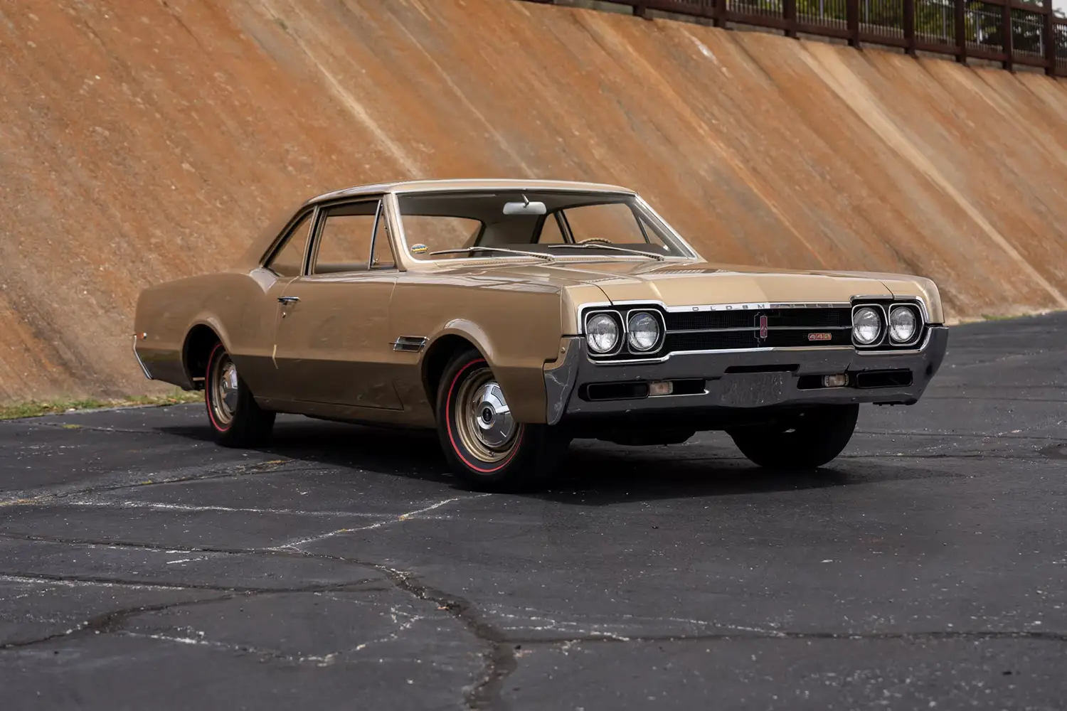 1966 Oldsmobile 442 W-30 1966 Oldsmobile 442 W-30