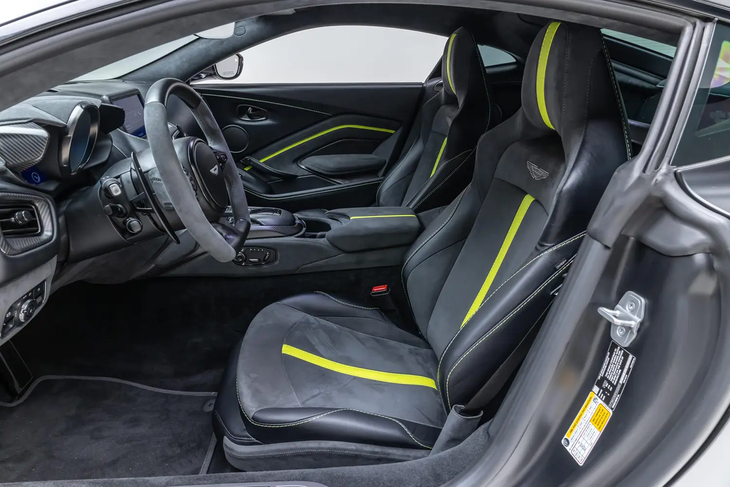 2023 Aston Martin Vantage 2023 Aston Martin Vantage