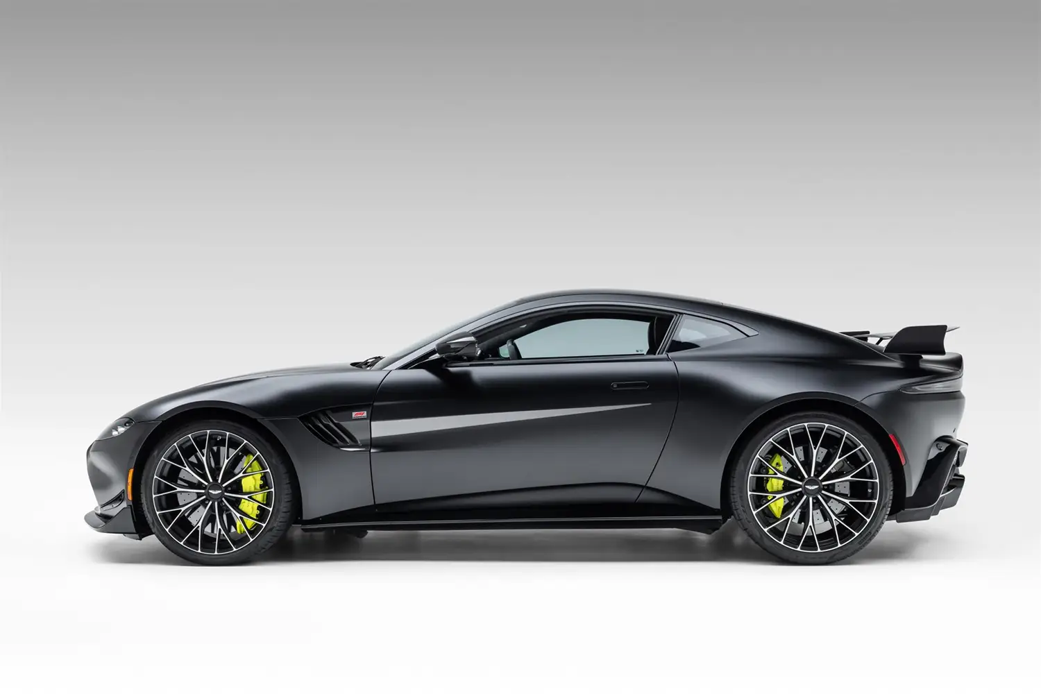 2023 Aston Martin Vantage 2023 Aston Martin Vantage