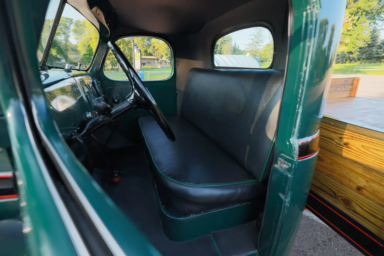 1947 REO Speed Wagon