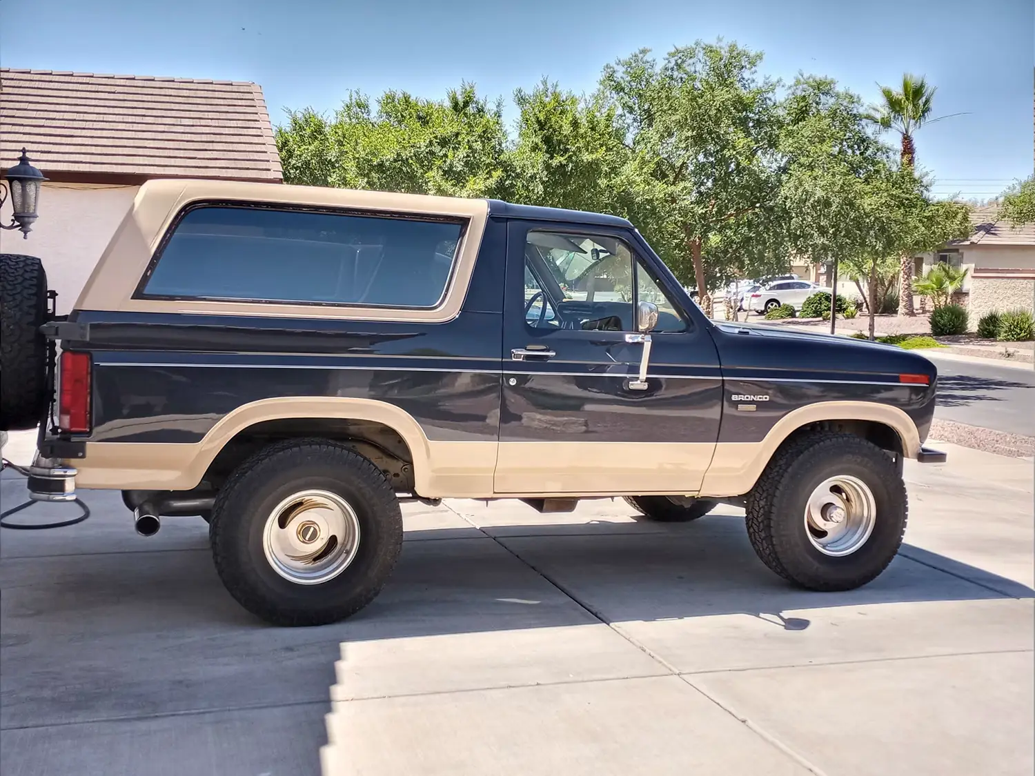 1986 Ford Bronco Eddie Bauer Edition