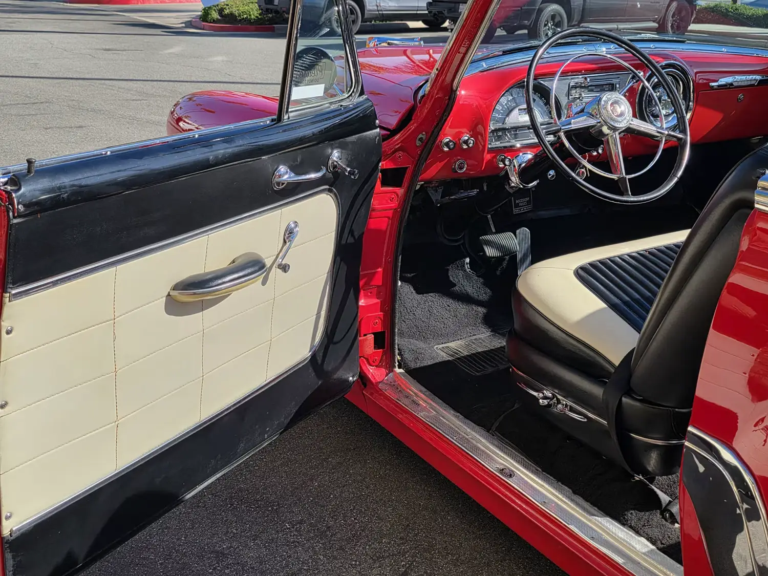 1954 Pontiac Star Chief Convertible