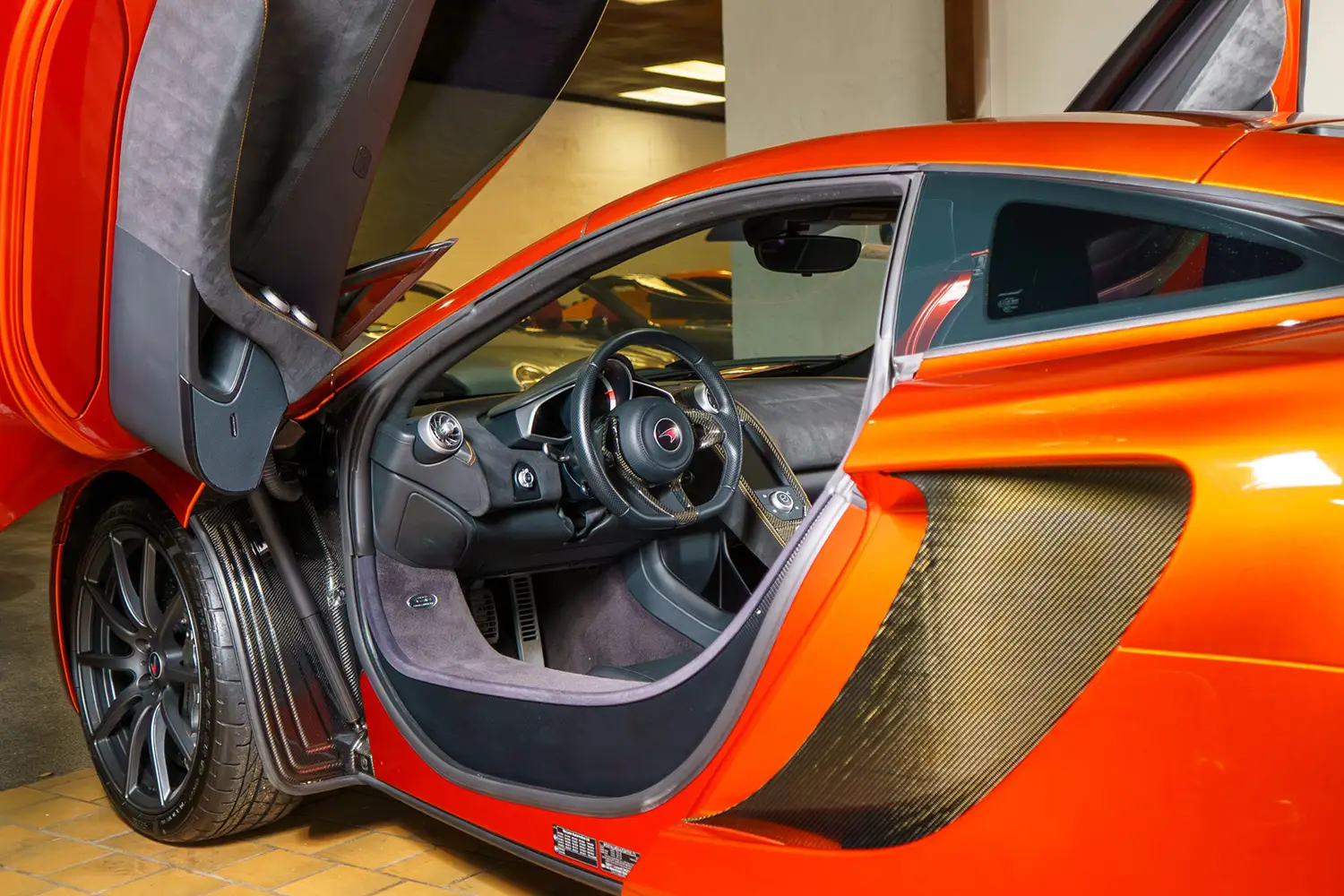 2012 McLaren MP4-12C