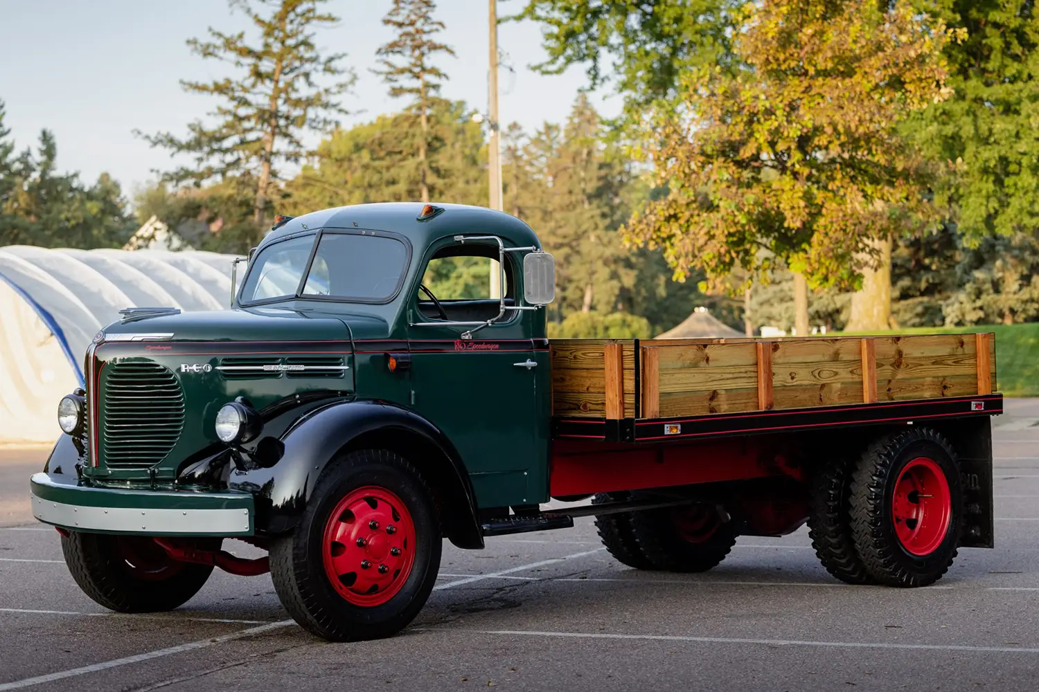 1947 REO Speed Wagon