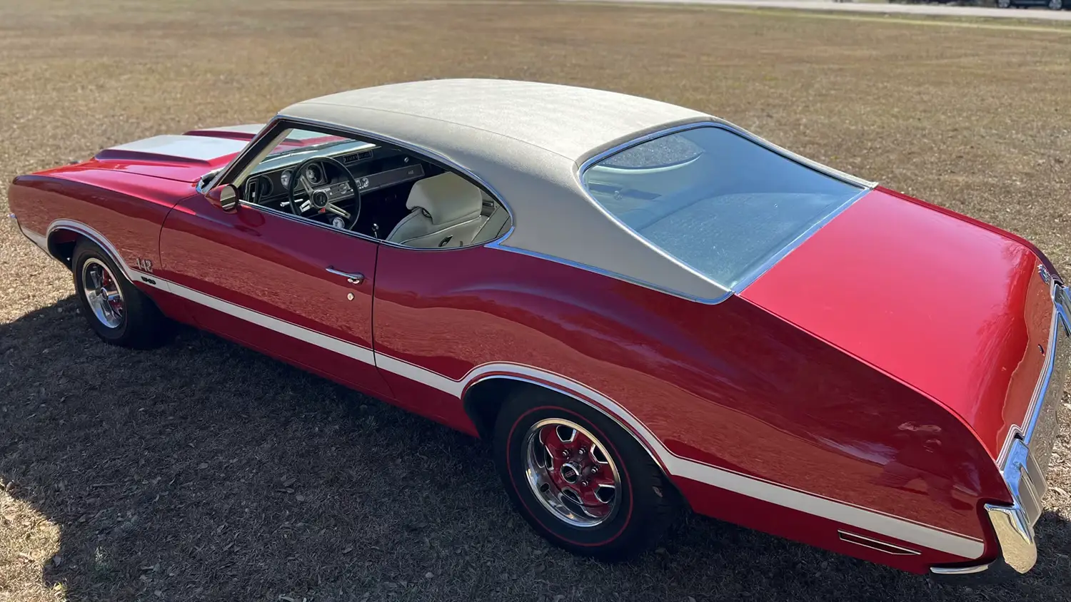 1970 Oldsmobile 442 W-30 Holiday Coupe 1970 Oldsmobile 442 W-30 Holiday Coupe