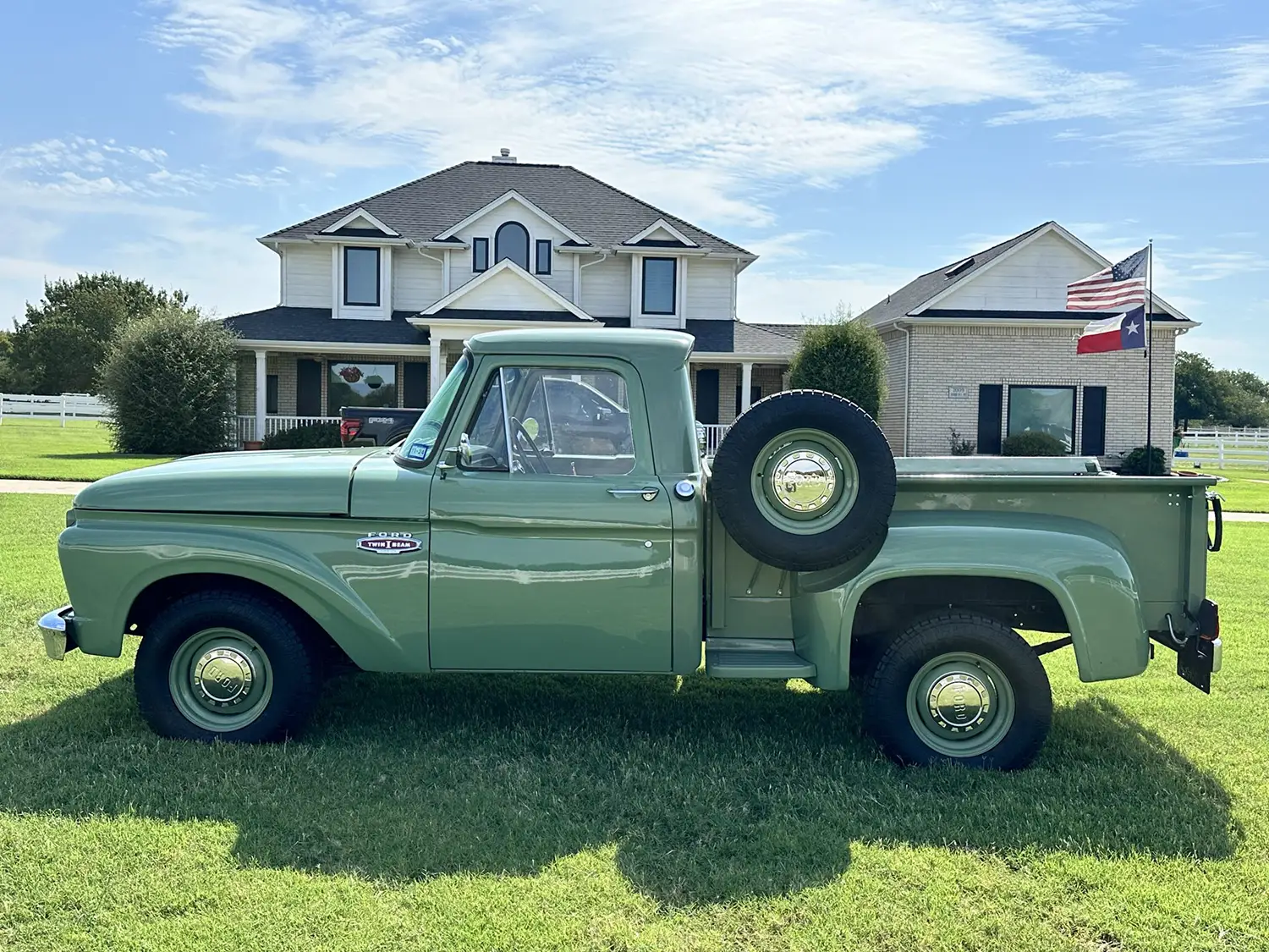 1966 Ford F-100 Flareside