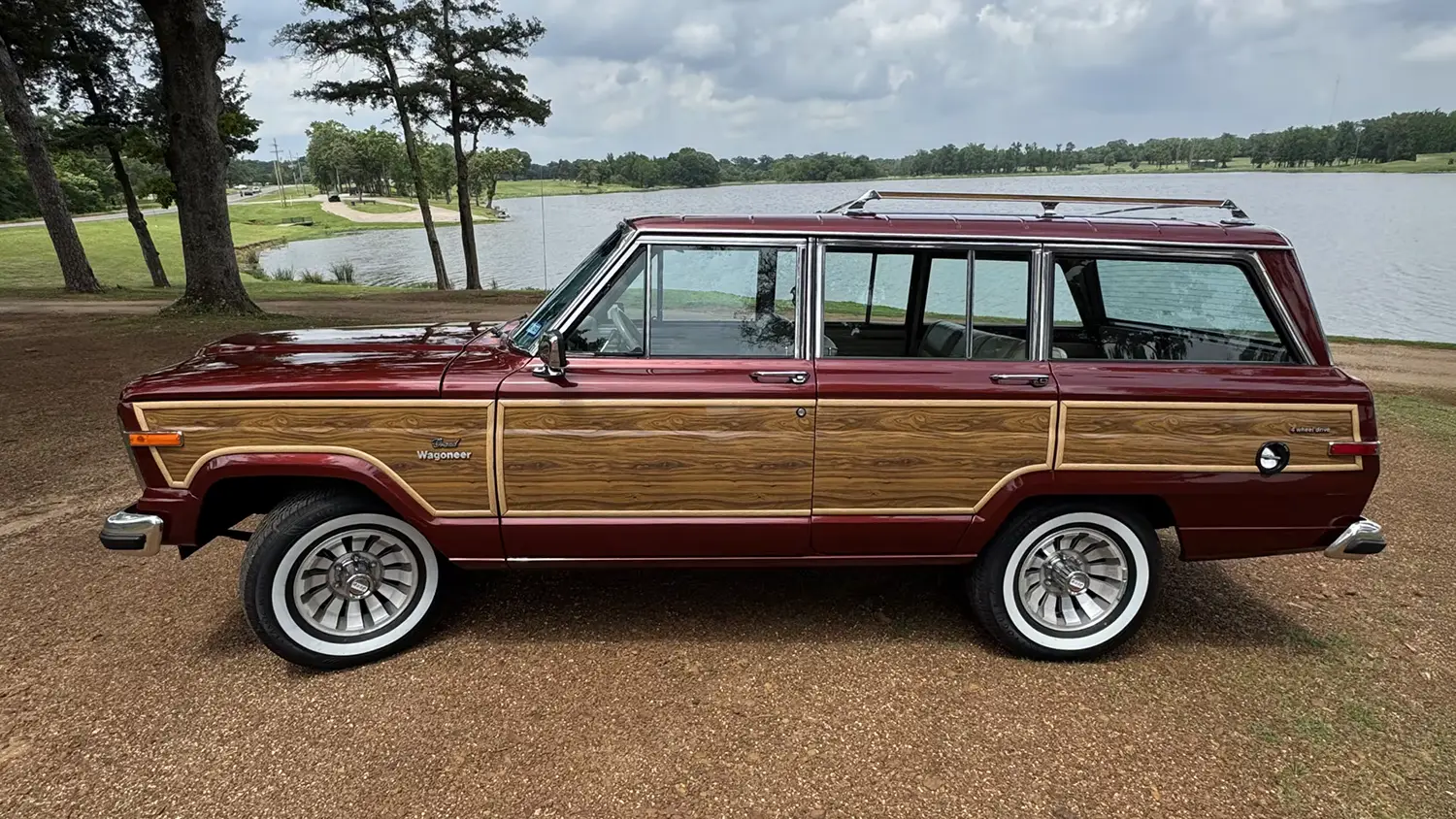 1984 Jeep Grand Wagoneer