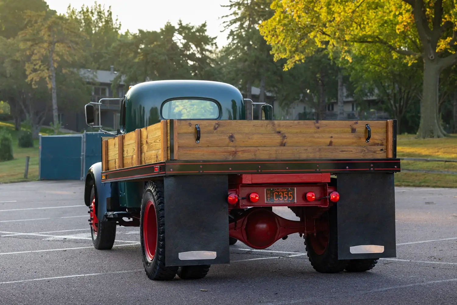 1947 REO Speed Wagon