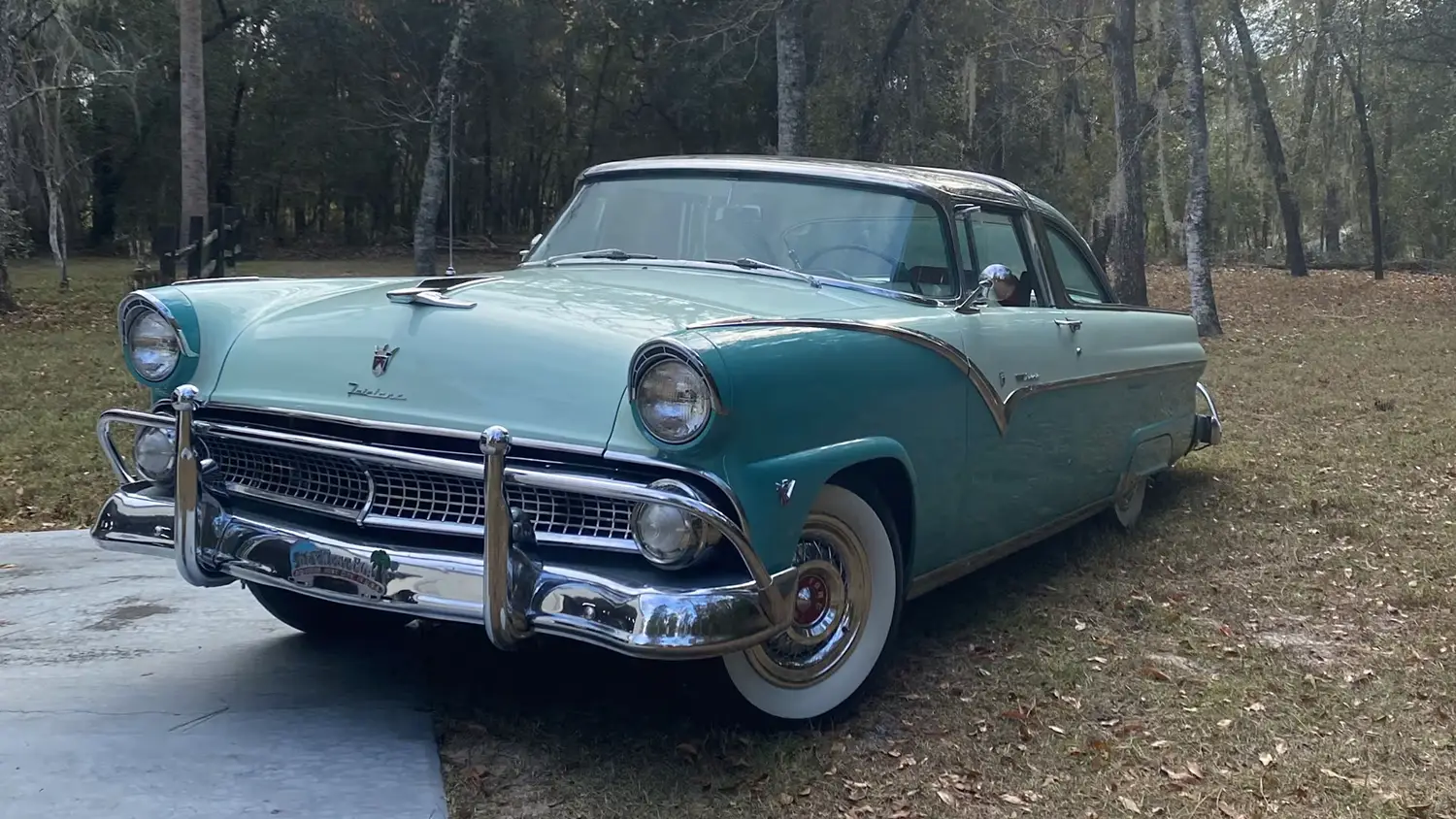 1955 Ford Crown Victoria Skyliner