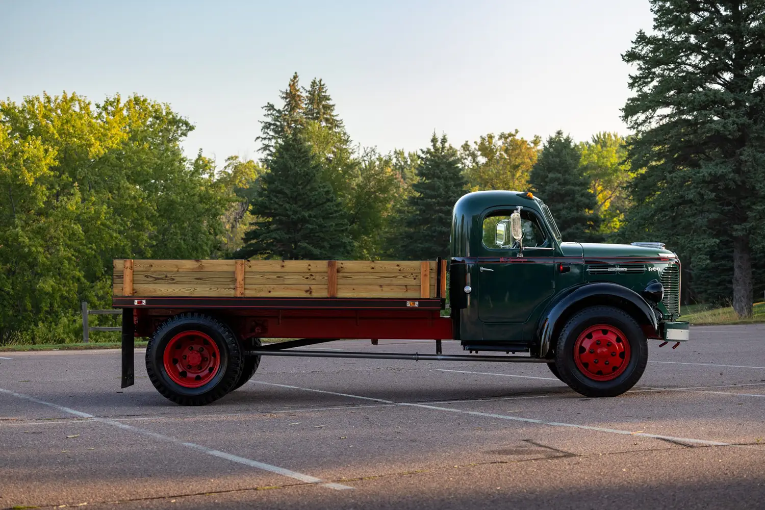 1947 REO Speed Wagon