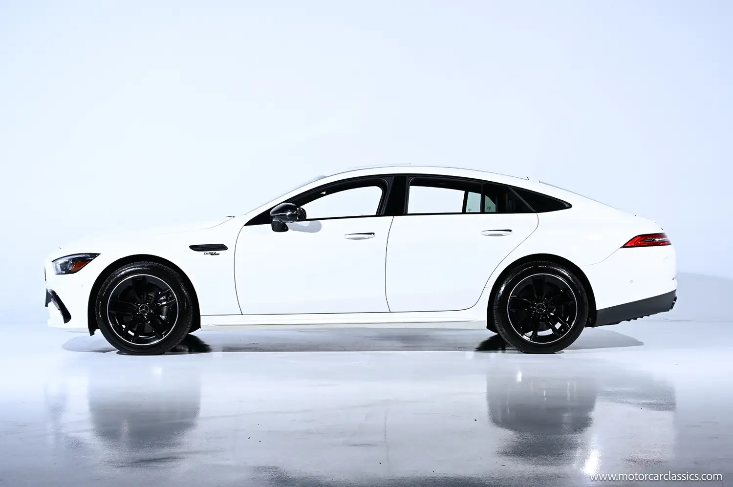 2022 Mercedes-Benz AMG GT 43 2022 Mercedes-Benz AMG GT 43