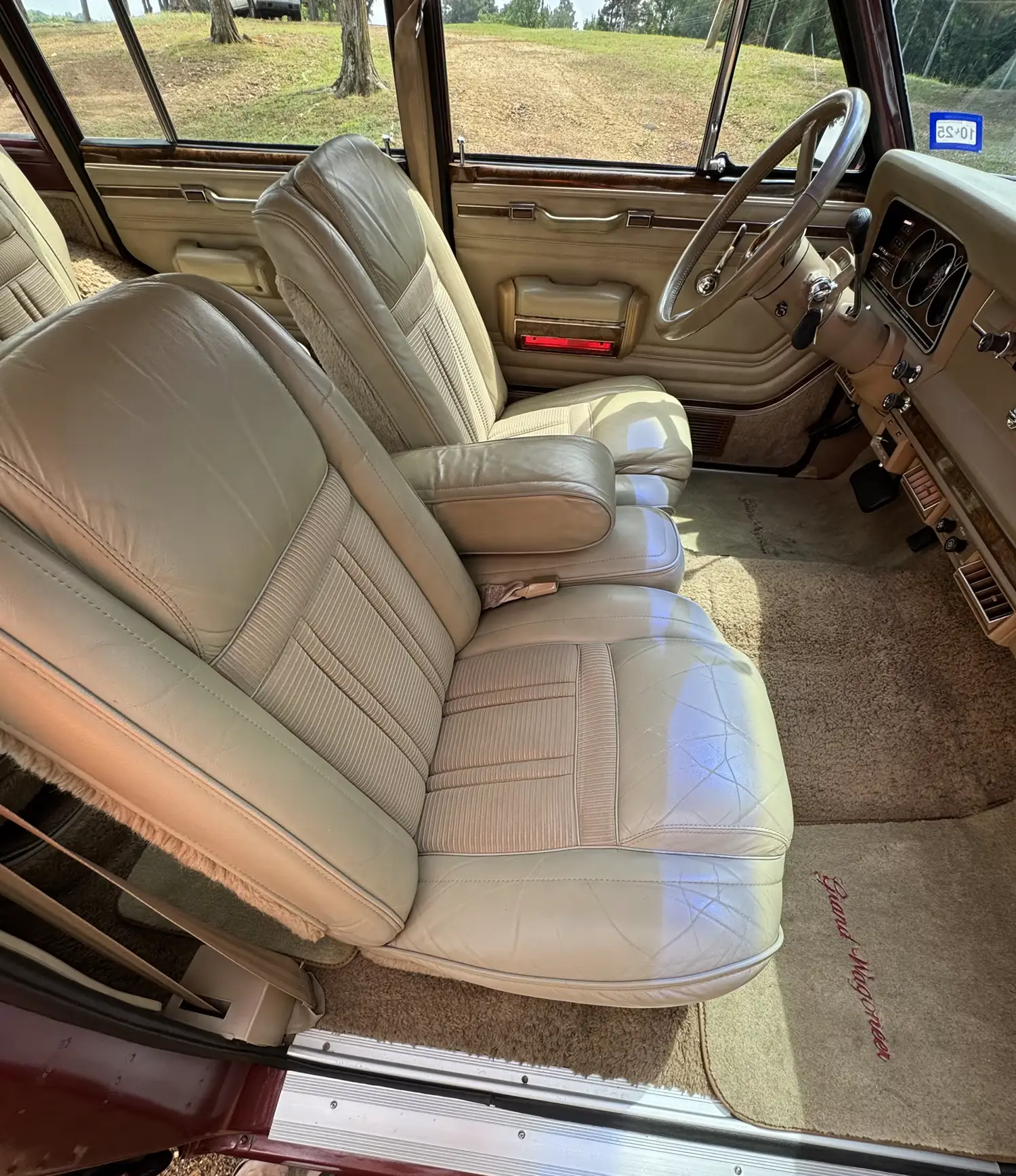 1984 Jeep Grand Wagoneer