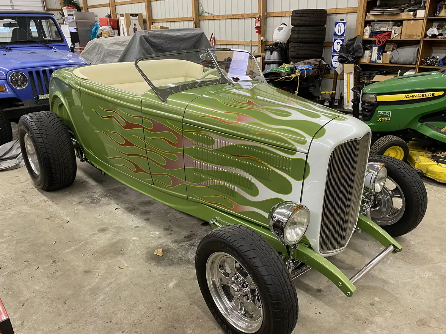 1932 Ford Hi-Boy Roadster