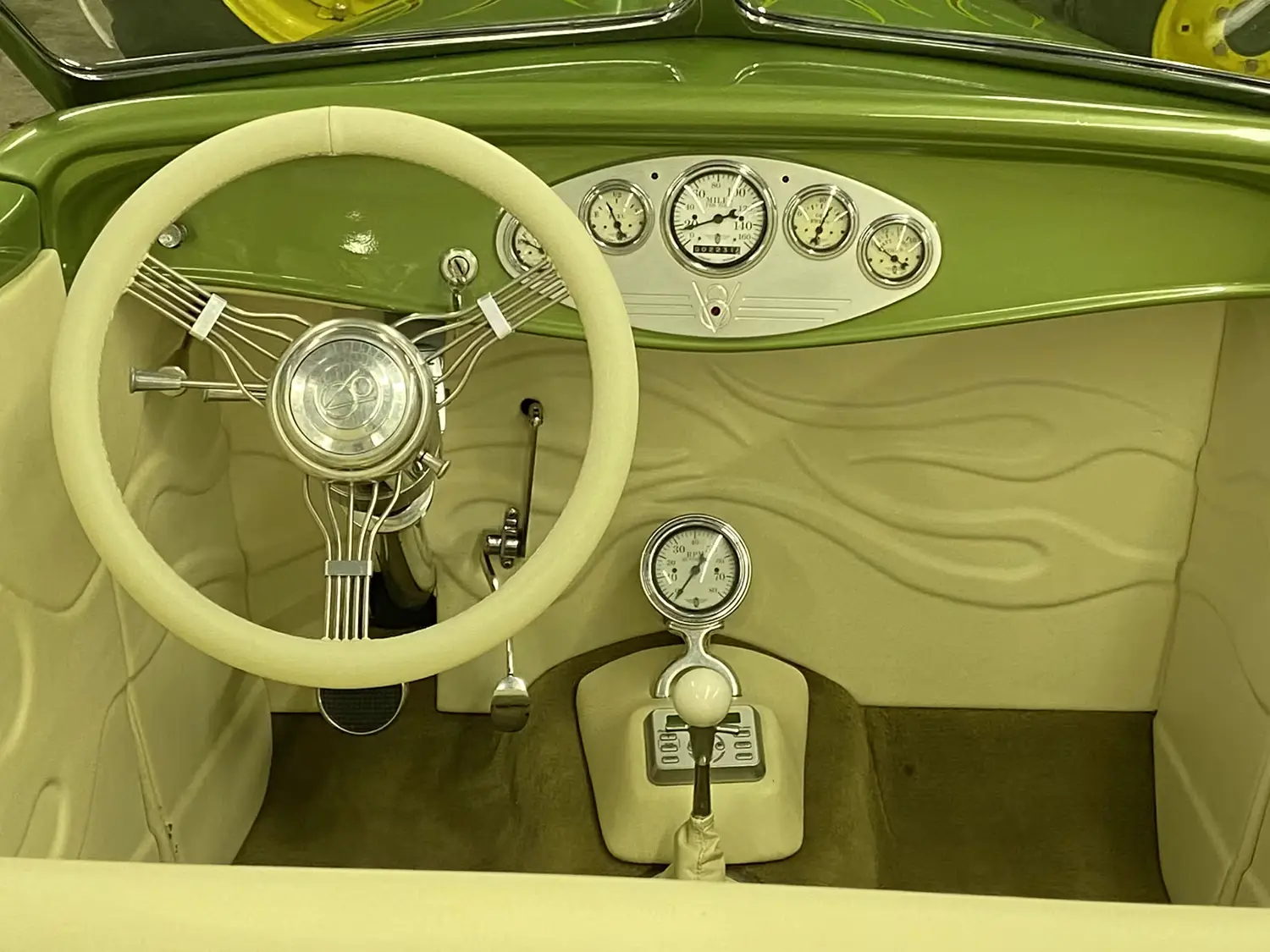 1932 Ford Hi-Boy Roadster