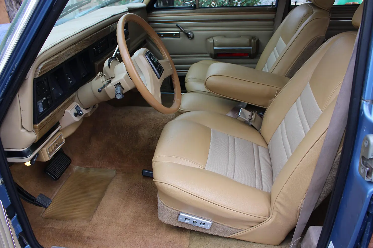 1991 Jeep Grand Wagoneer Final Edition 1991 Jeep Grand Wagoneer Final Edition