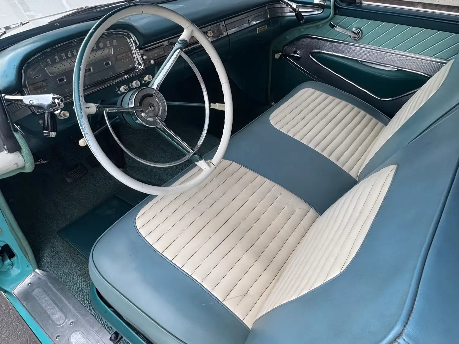 1959 Ford Fairlane 500 Galaxie Sunliner