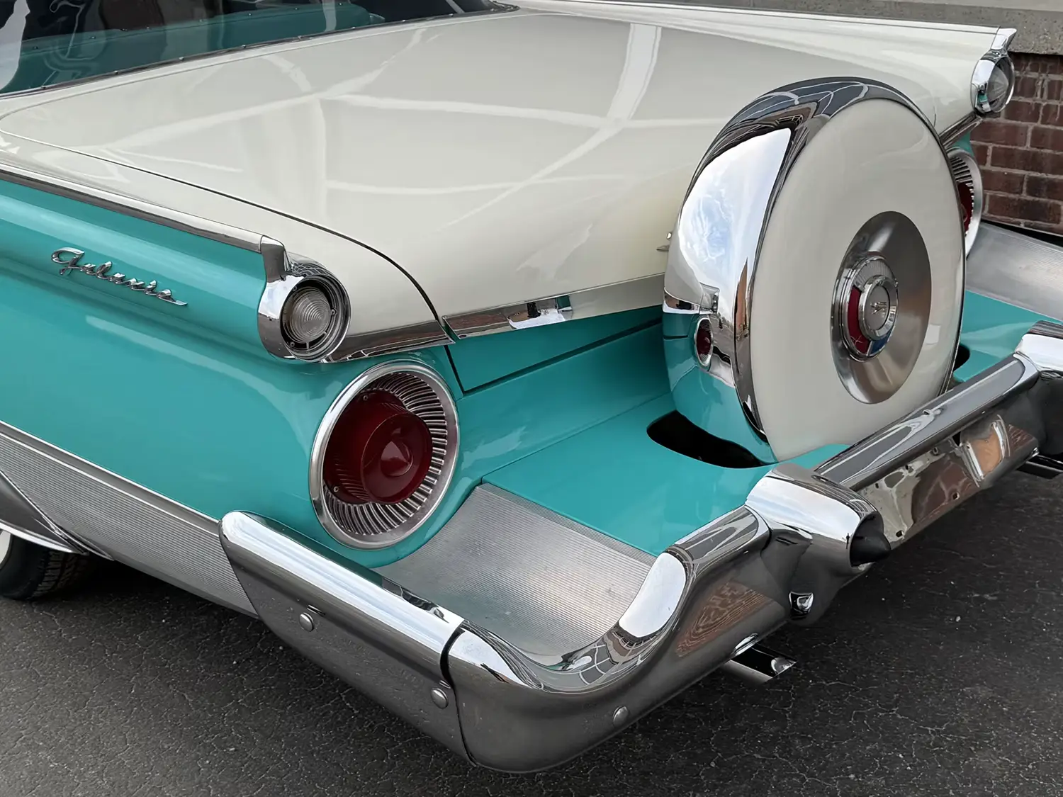 1959 Ford Fairlane 500 Galaxie Sunliner