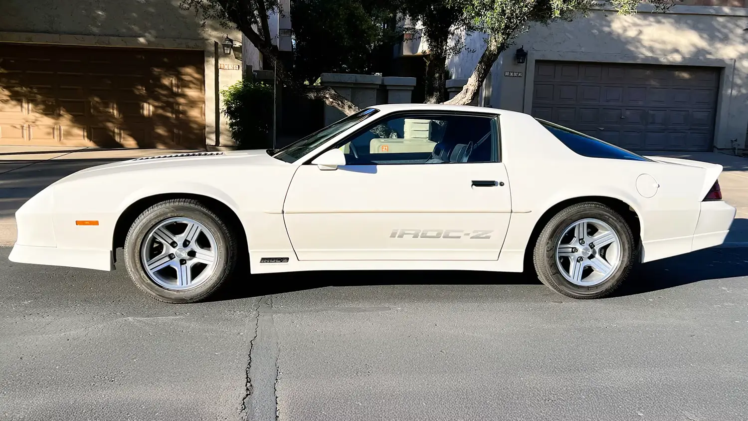 1990 Chevrolet Camaro IROC-Z 1990 Chevrolet Camaro IROC-Z