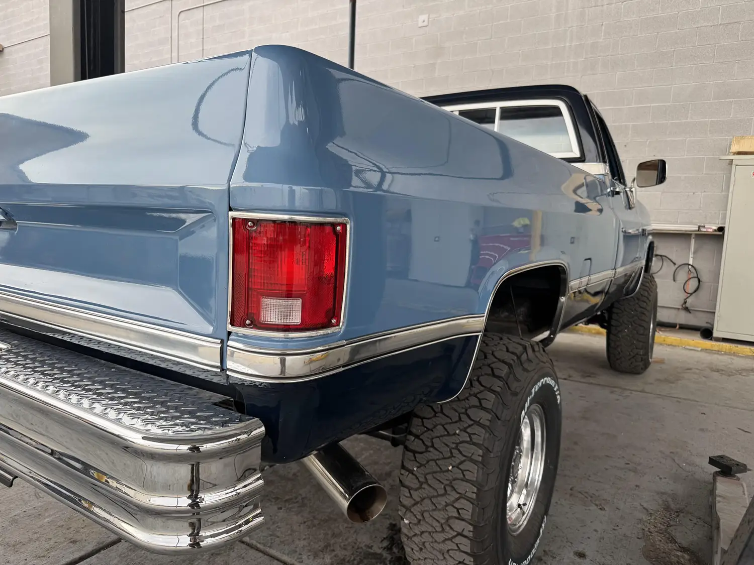 1983 GMC C2500 Sierra Classic