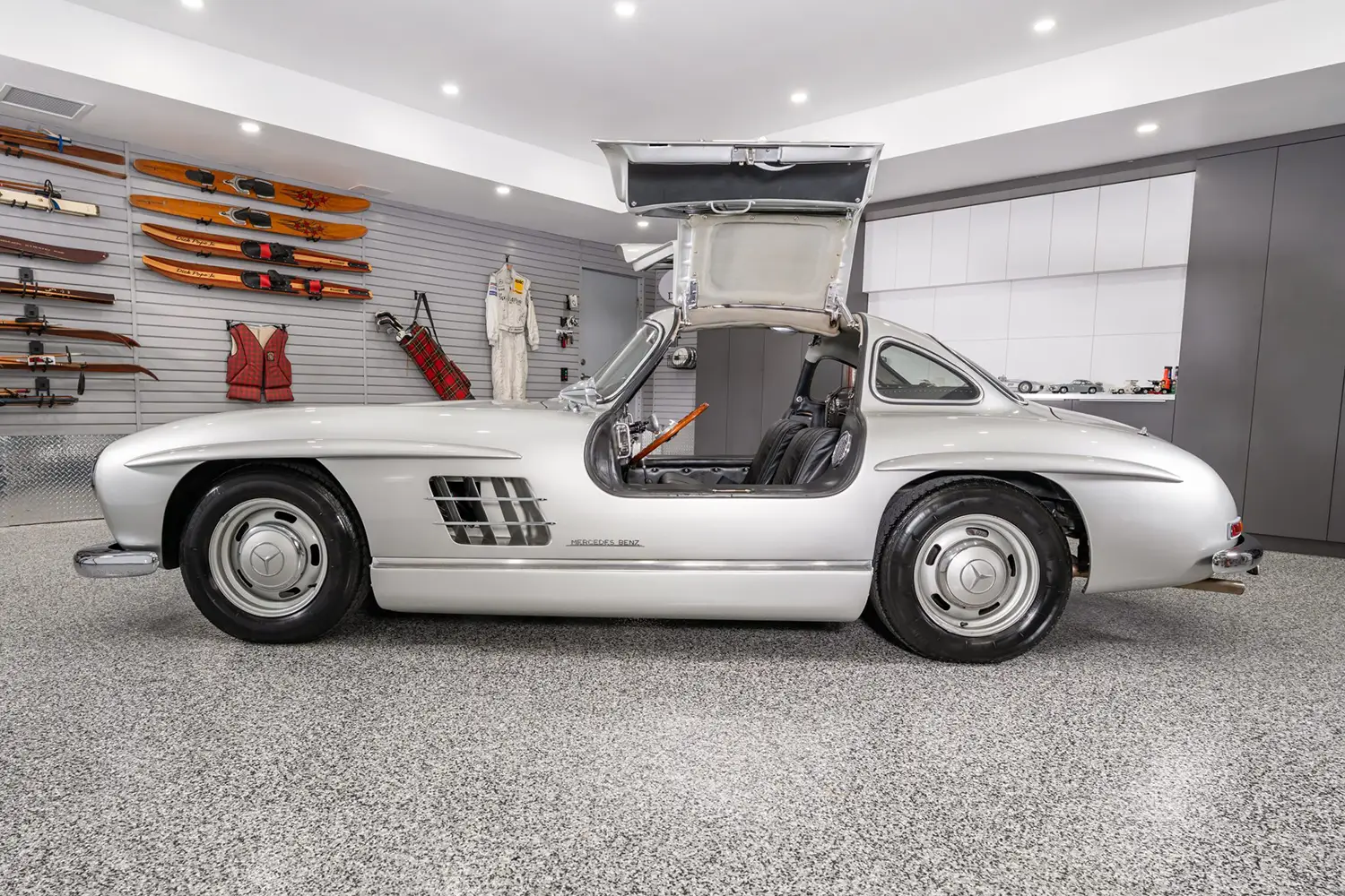 Mercedes-Benz 300SL Gullwing Replica