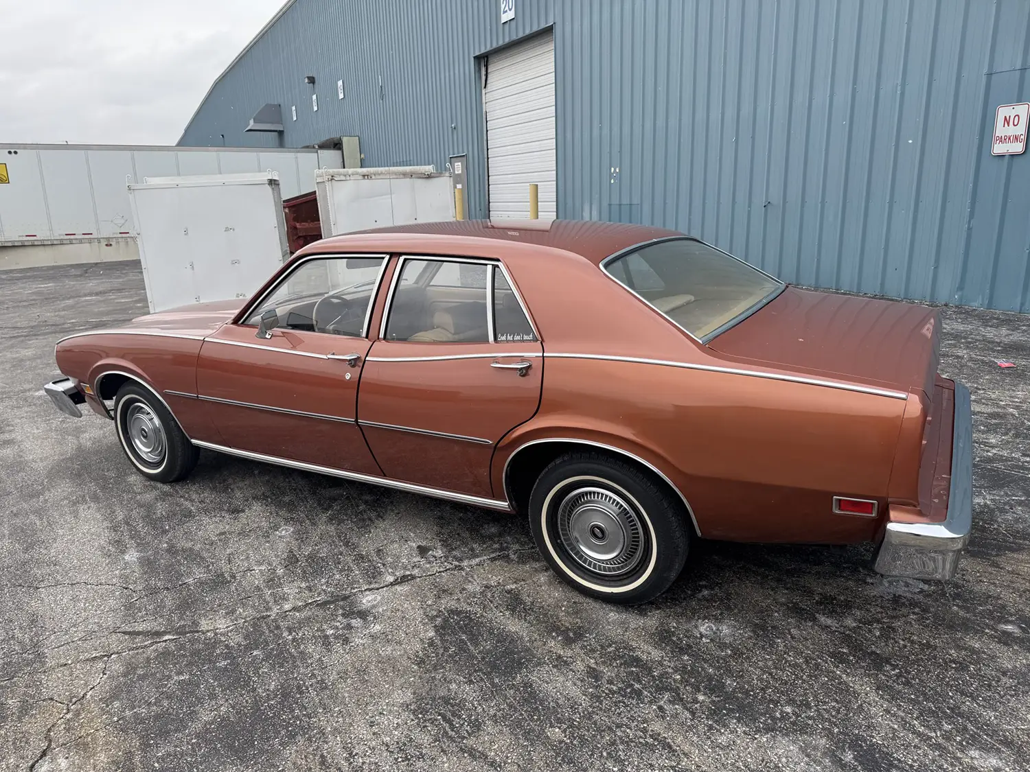 1976 Mercury Comet Sedan