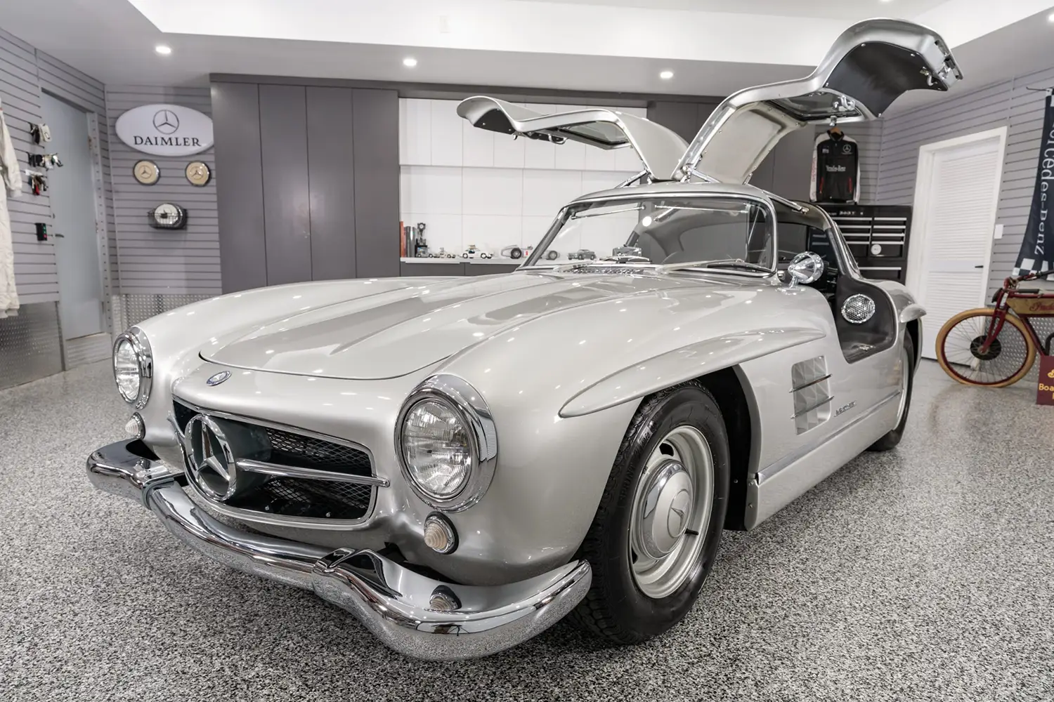 Mercedes-Benz 300SL Gullwing Replica