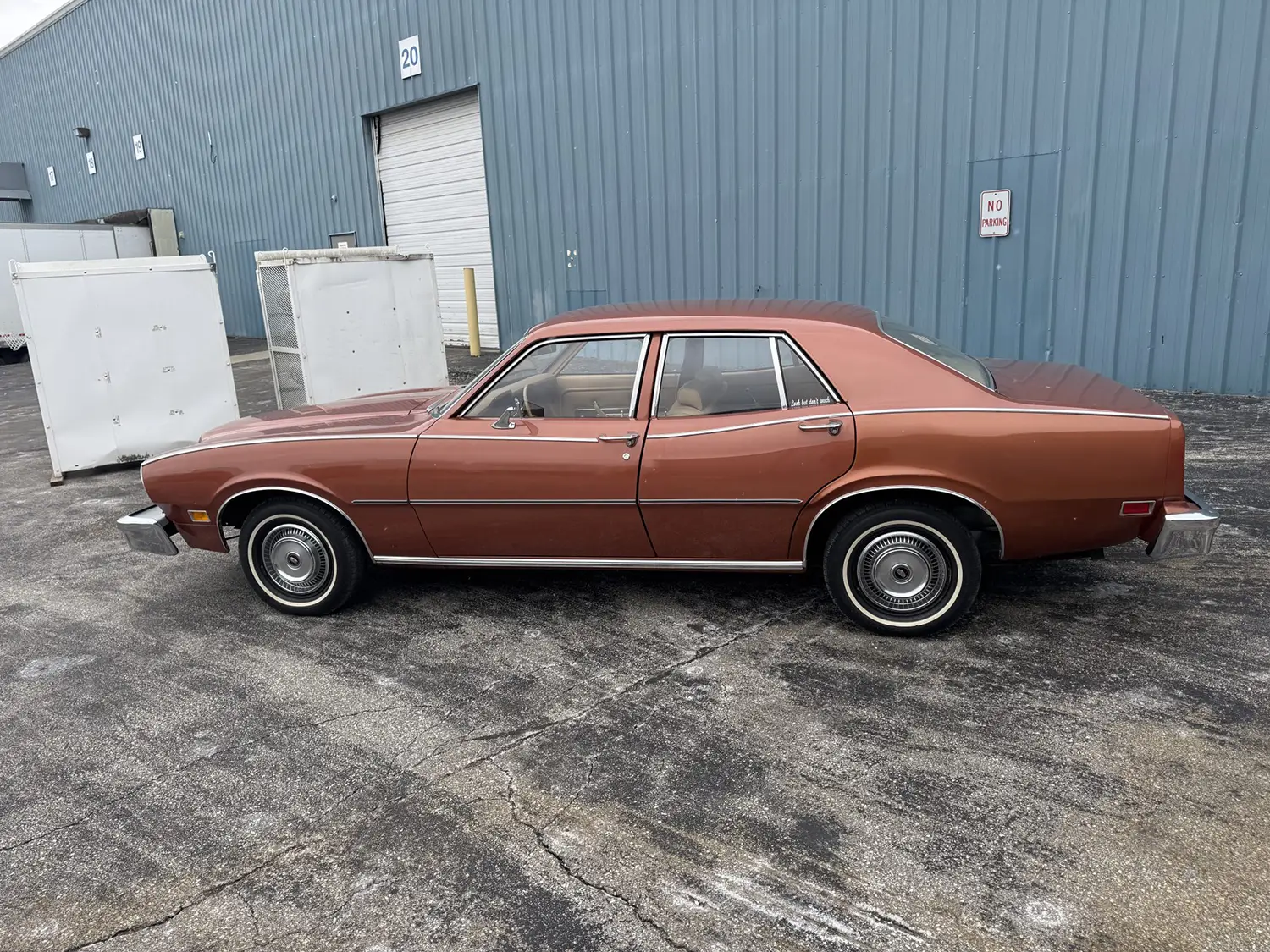 1976 Mercury Comet Sedan