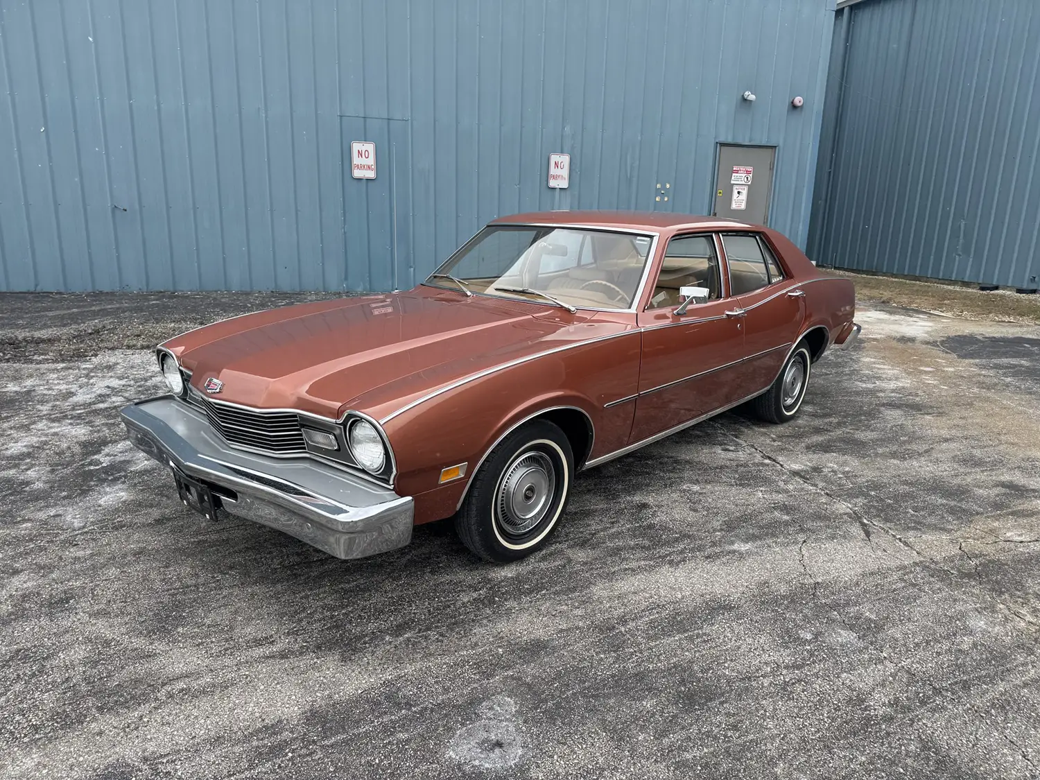 1976 Mercury Comet Sedan