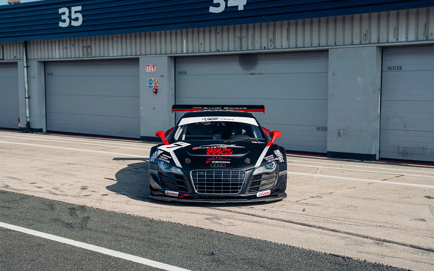 2011 Audi R8 LMS GT3 2011 Audi R8 LMS GT3