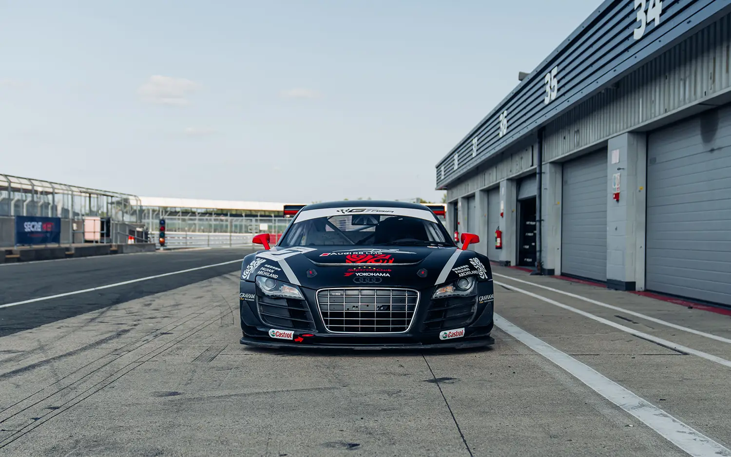 2011 Audi R8 LMS GT3 2011 Audi R8 LMS GT3