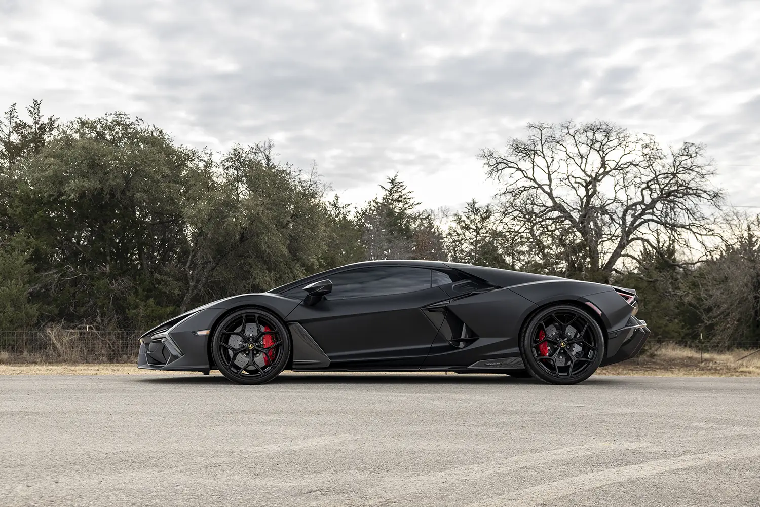 2024 Lamborghini Revuelto