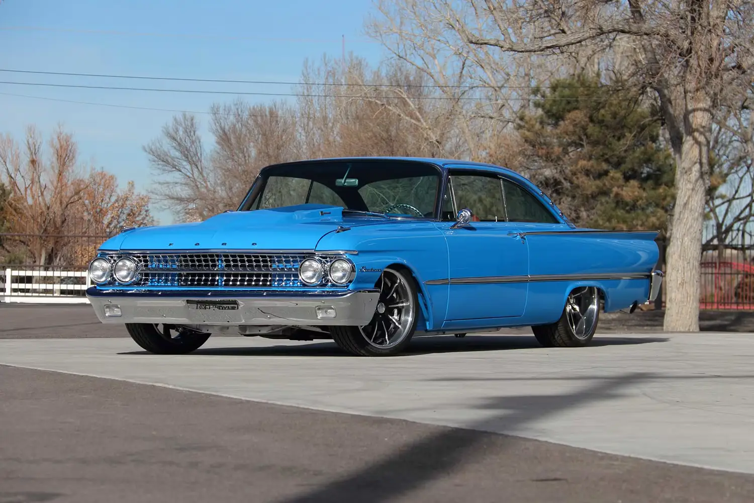 1961 Ford Galaxie Starliner