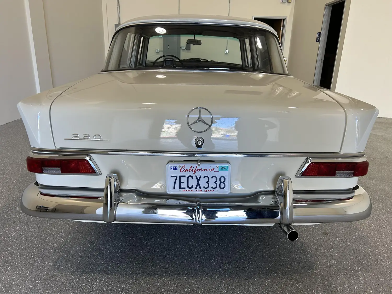 1966 Mercedes-Benz 230