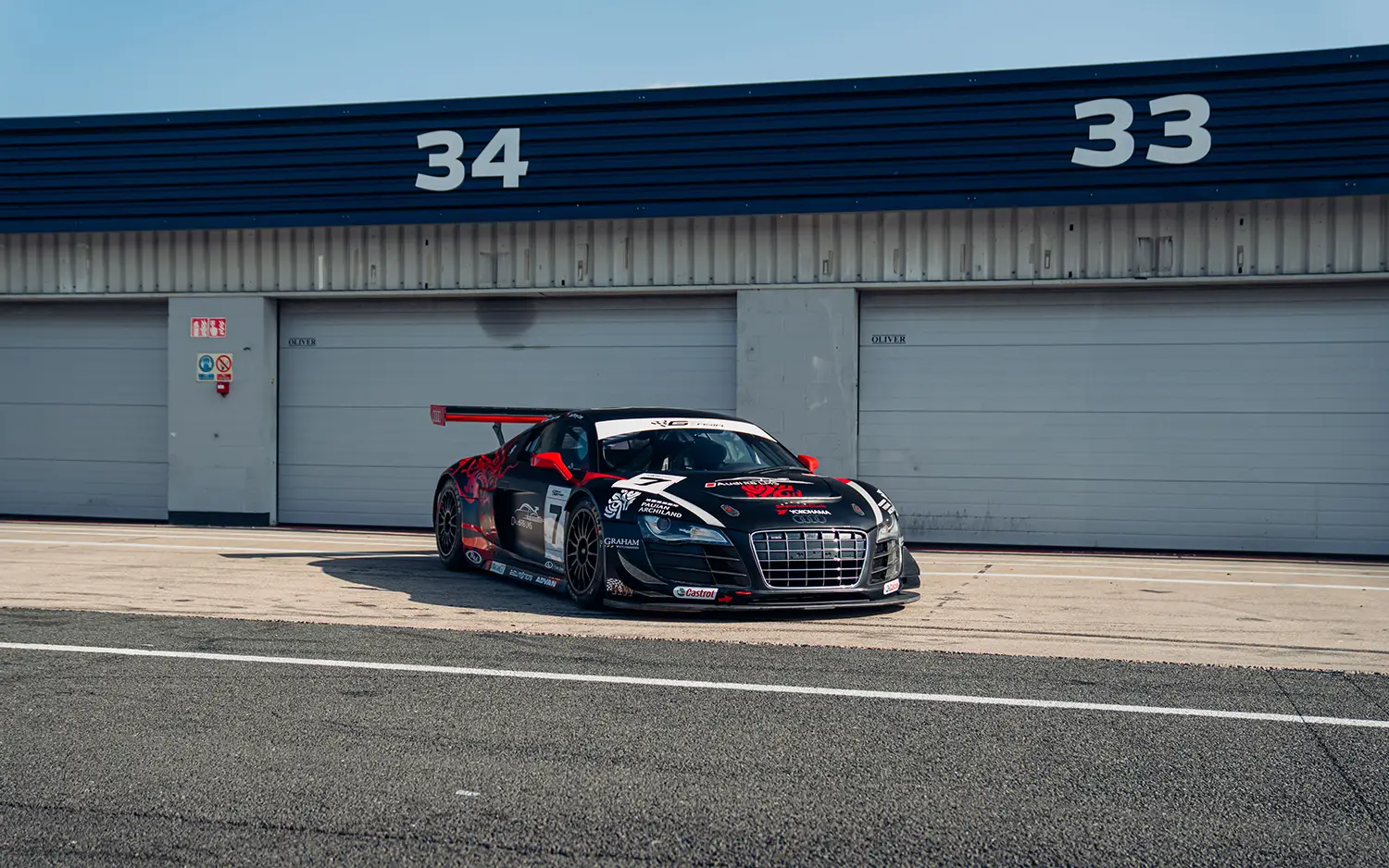 2011 Audi R8 LMS GT3 2011 Audi R8 LMS GT3