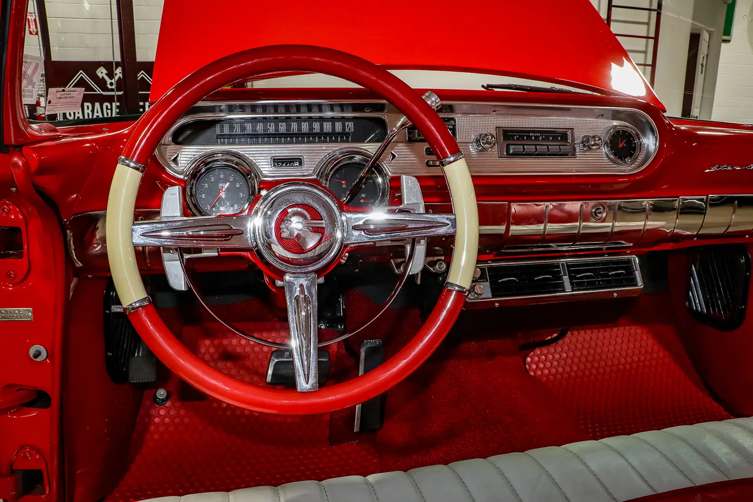 1957 Pontiac Chieftain Catalina