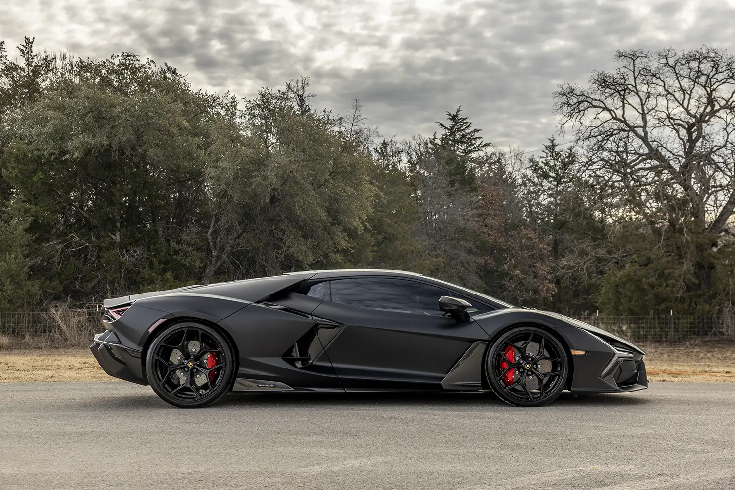 2024 Lamborghini Revuelto