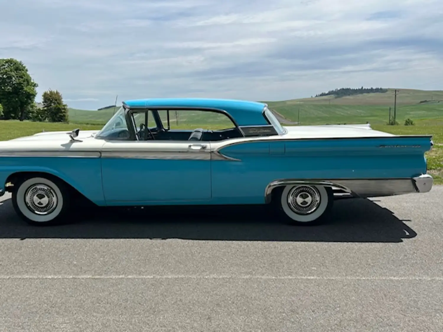 1959 Ford Fairlane 500 Skyliner
