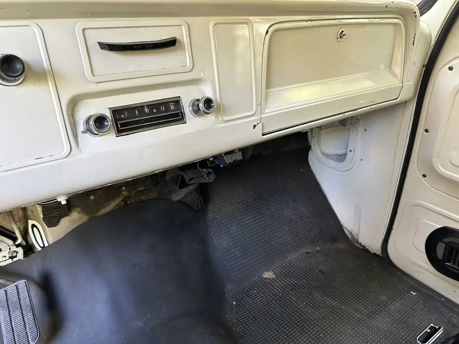 1964 Chevrolet C10 Panel Truck