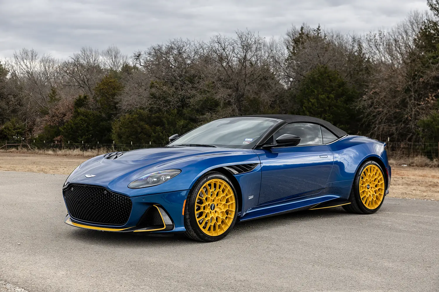 2023 Aston Martin DBS 770 Ultimate Volante