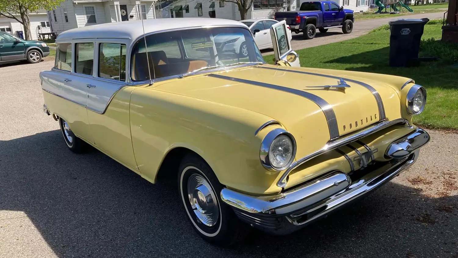 1955 Pontiac Chieftain Wagon