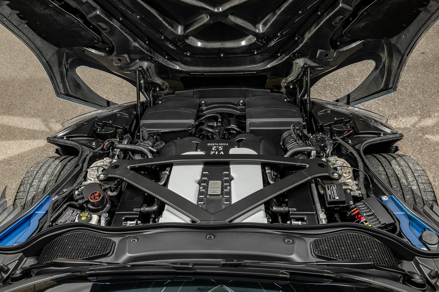 2023 Aston Martin DBS 770 Ultimate Volante